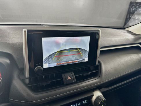 Used 2025 Toyota RAV4 XLE FWD image 22