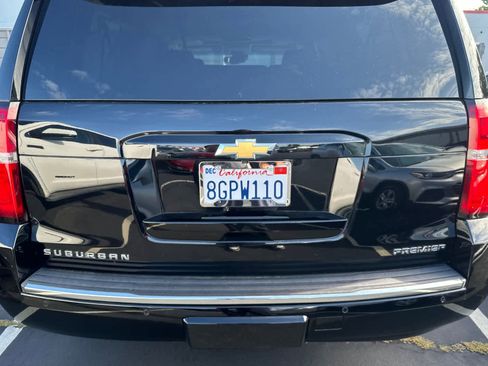 Used 2019 Chevrolet Suburban Premier AWD/4WD image 16