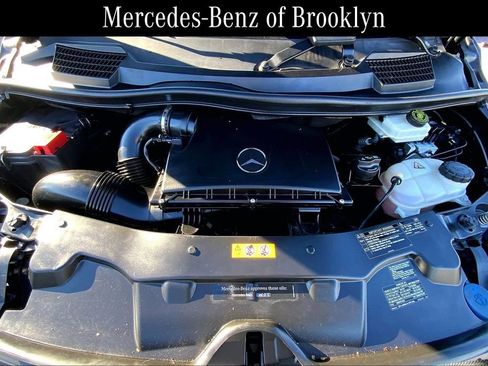 Used 2019 Mercedes-Benz Metris Passenger image 27