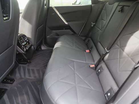 Used 2023 BMW iX xDrive50 w/ Sport Package image 15