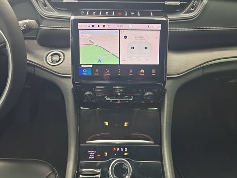Used 2023 Jeep Grand Cherokee Limited AWD/4WD image 20