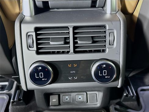 New 2026 Land Rover Discovery Dynamic SE AWD/4WD image 27