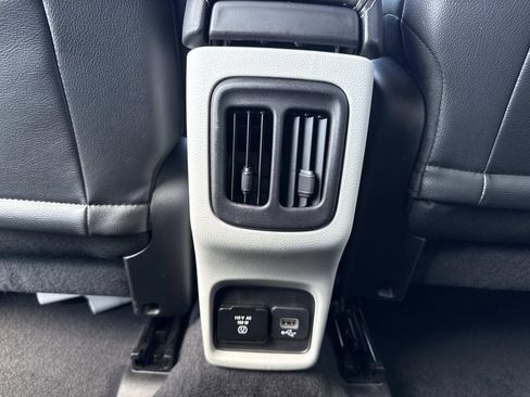 Used 2019 Jeep Compass Latitude w/ Popular Equipment Group image 16