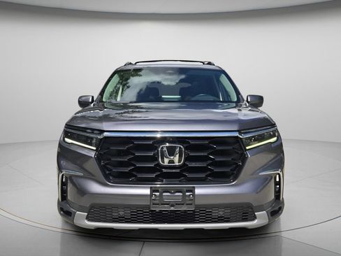 Used 2023 Honda Pilot Elite image 4