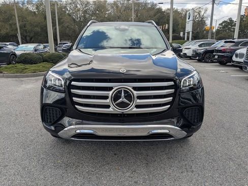 Used 2025 Mercedes-Benz GLS 450 4MATIC image 10