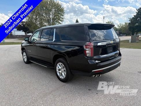 Used 2024 Chevrolet Suburban Premier w/ Max Trailering Package AWD/4WD image 4