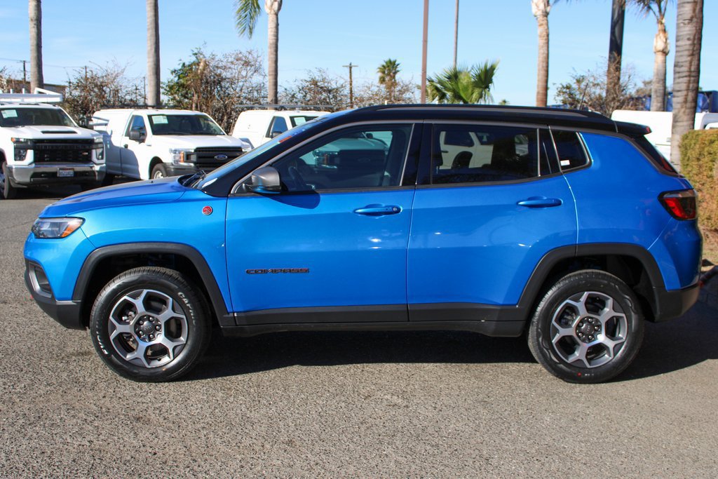 Used 2022 Jeep Compass Trailhawk w/ Trailhawk Convenience Group AWD/4WD image 5