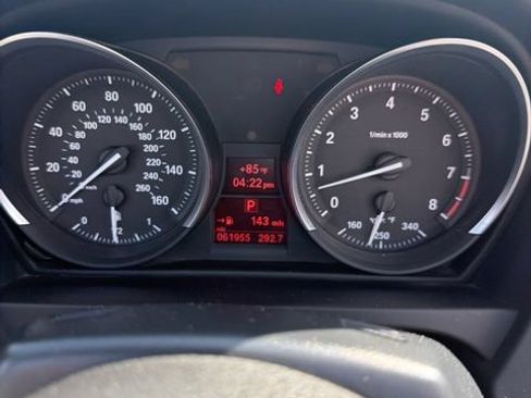 Used 2011 BMW Z4 sDrive35i RWD image 31
