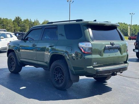 Used 2022 Toyota 4Runner TRD Off-Road Premium AWD/4WD image 6