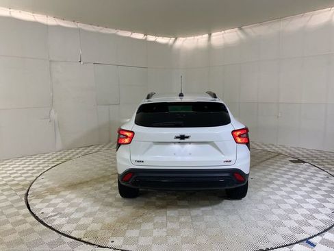 Used 2025 Chevrolet Trax RS FWD image 18