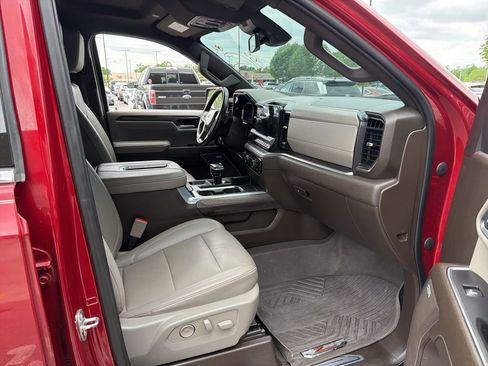 Used 2022 Chevrolet Silverado 1500 LTZ image 21