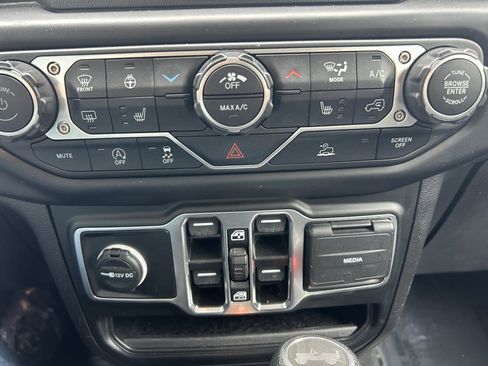 Used 2023 Jeep Wrangler Unlimited Sport AWD/4WD image 20