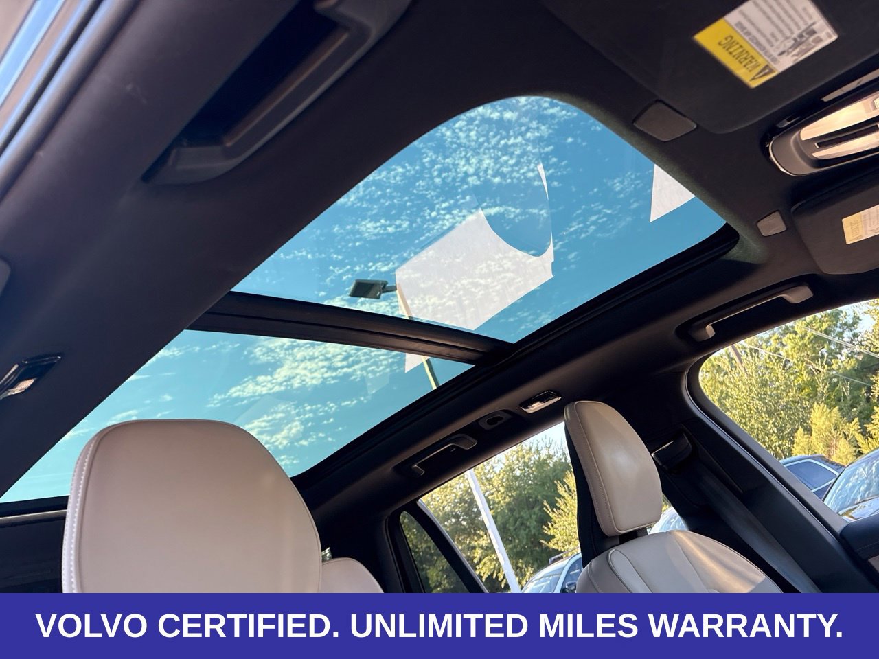 Certified 2026 Volvo XC90 B6 Plus w/ Protection Package Premier AWD/4WD image 17