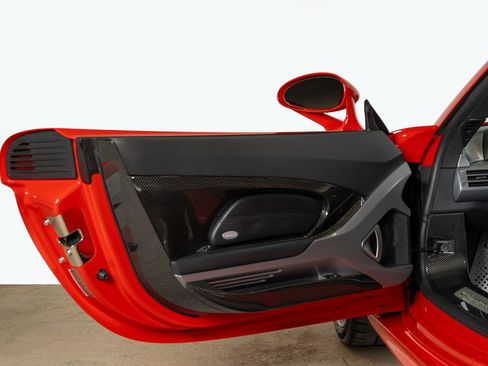 Used 2004 Porsche Carrera GT RWD image 39