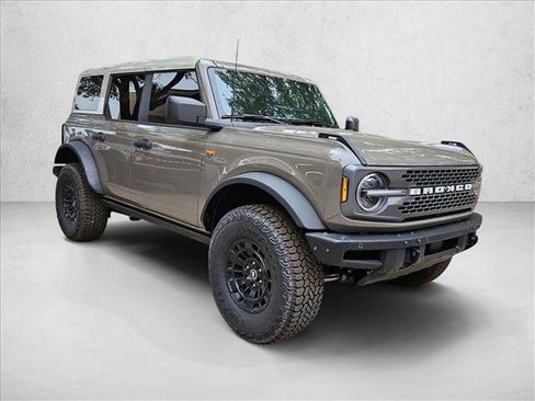 New 2026 Ford Bronco Badlands image 7