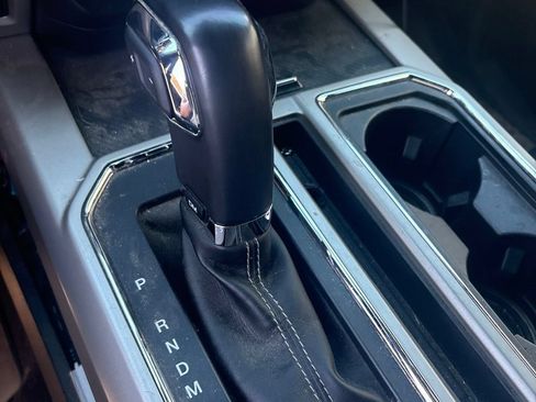 Used 2019 Ford F150 Lariat w/ Equipment Group 502A Luxury AWD/4WD image 9
