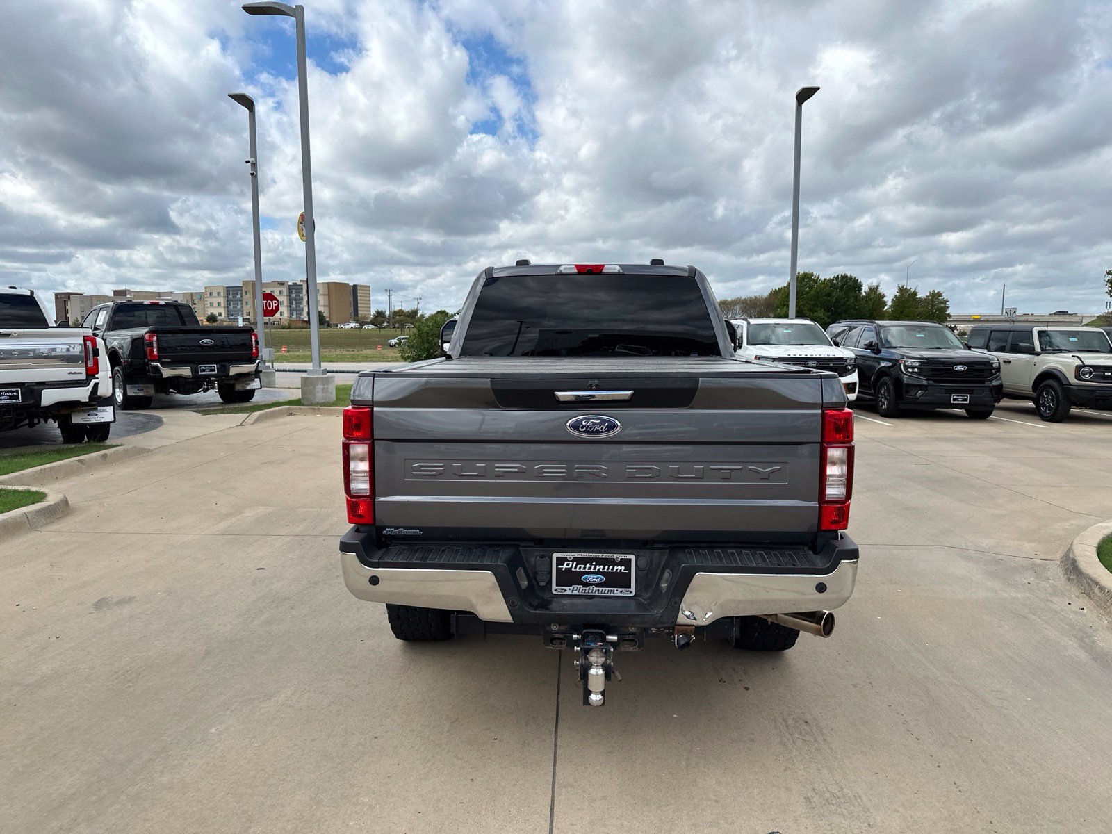 Used 2022 Ford F250 XLT w/ XLT Premium Package AWD/4WD image 4