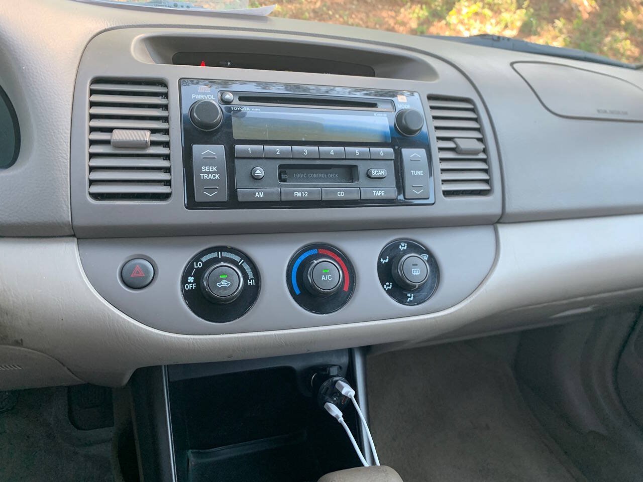 Used 2003 Toyota Camry LE FWD image 11