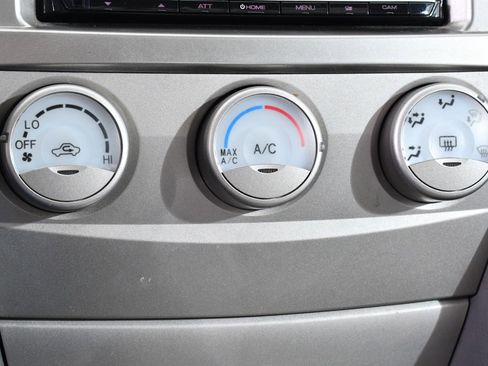 Used 2010 Toyota Camry SE image 29