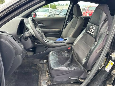 Used 2019 Honda HR-V Sport image 14