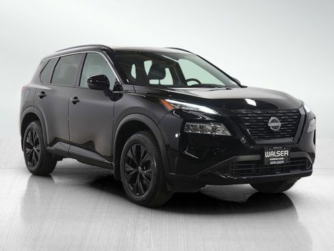 Used 2023 Nissan Rogue SV w/ SV Premium Package image 7