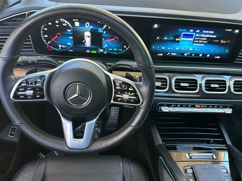 Used 2022 Mercedes-Benz GLS 450 4MATIC image 34