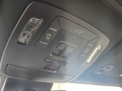 New 2026 Toyota Sienna Limited image 34