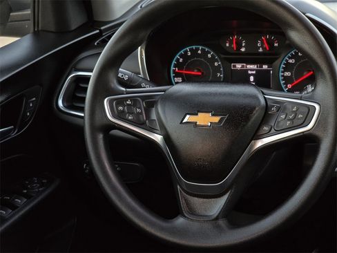 Used 2018 Chevrolet Equinox LT image 14