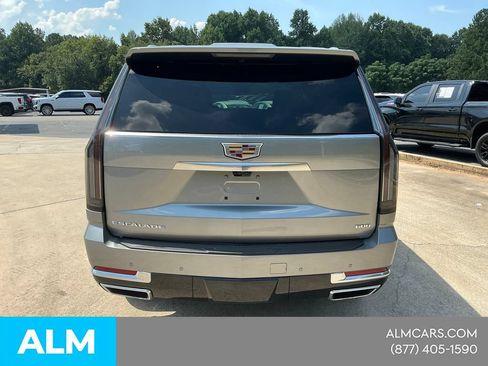 Used 2025 Cadillac Escalade Premium Luxury AWD/4WD image 5