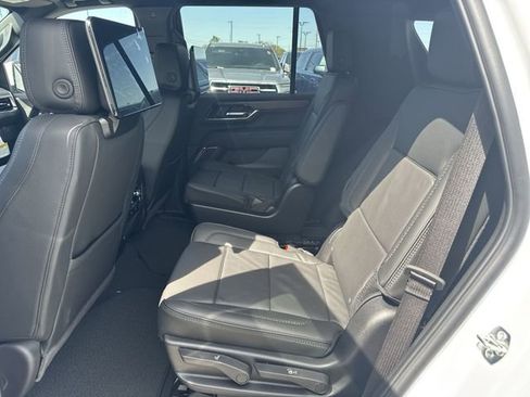 New 2026 GMC Yukon Denali w/ Denali Reserve Package AWD/4WD image 23
