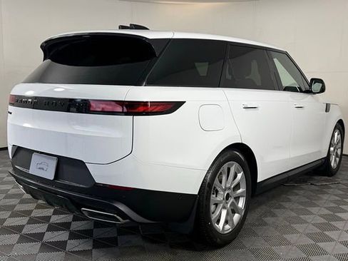 Used 2026 Land Rover Range Rover Sport SE AWD/4WD image 8