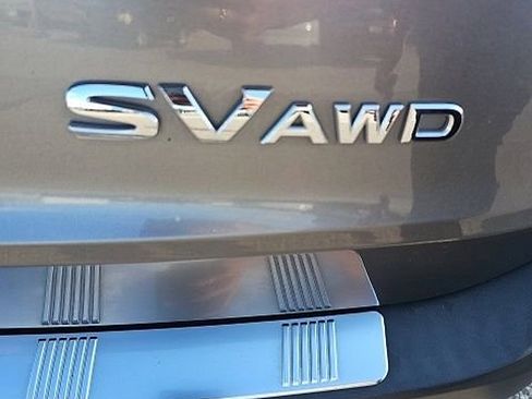 Used 2023 Nissan Rogue SV AWD/4WD image 14