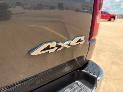 Used 2022 RAM 1500 Laramie AWD/4WD image 17