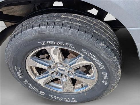 Used 2018 Ford F150 XLT w/ Equipment Group 302A Luxury AWD/4WD image 8