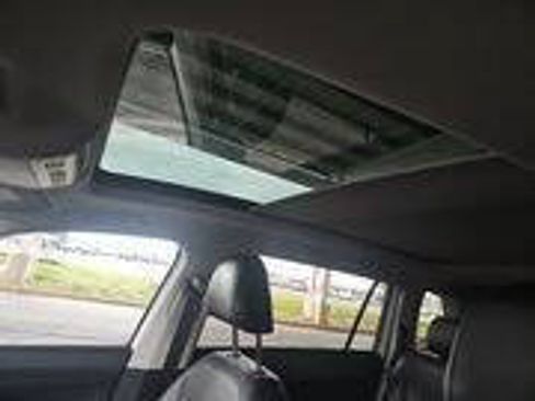 Used 2020 Volkswagen Tiguan SE w/ Panoramic Sunroof Package AWD/4WD image 11