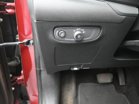 Used 2025 Buick Encore GX Sport Touring FWD image 13