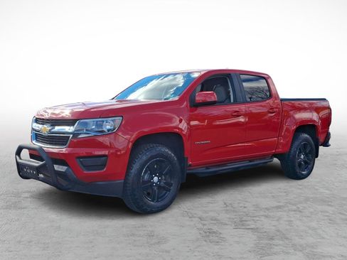 Used 2017 Chevrolet Colorado W/T w/ Custom Special Edition image 3