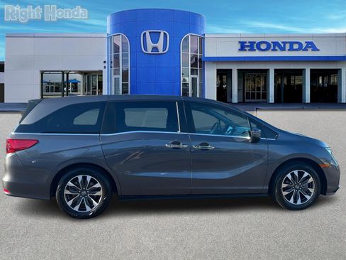Used 2024 Honda Odyssey EX-L image 8