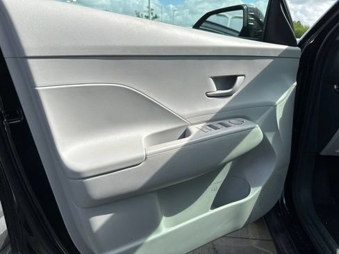 Used 2024 Hyundai Kona SEL AWD/4WD image 13