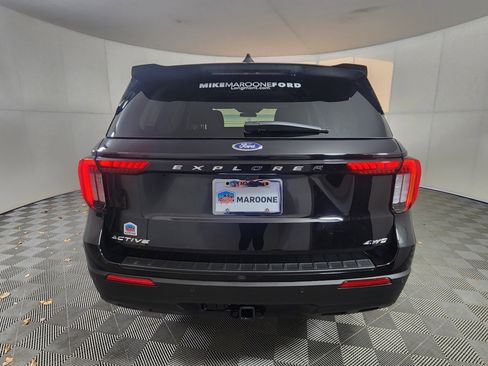 Used 2025 Ford Explorer Active image 5