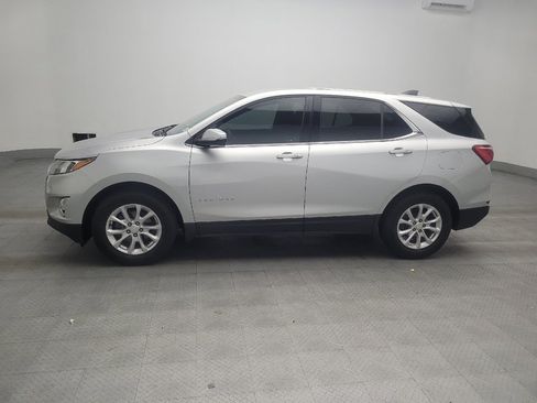 Used 2019 Chevrolet Equinox LT FWD image 2