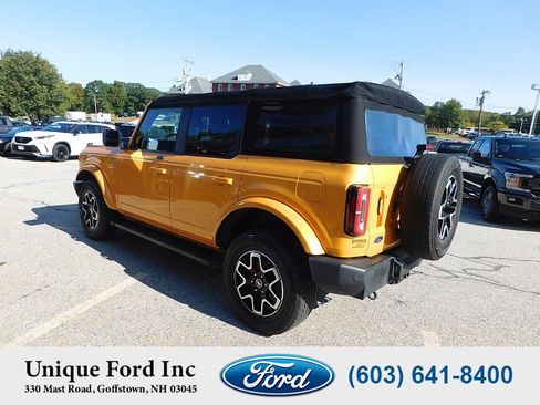 Used 2021 Ford Bronco Outer Banks AWD/4WD image 10