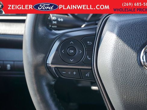 Used 2024 Toyota Camry SE image 22