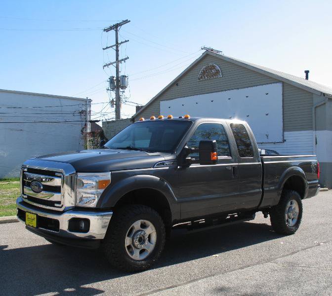 Used 2015 Ford F250 XLT w/ XLT Value Package AWD/4WD image 3