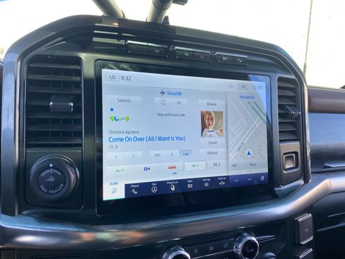 Used 2022 Ford F150 Lariat w/ Equipment Group 502A High image 12