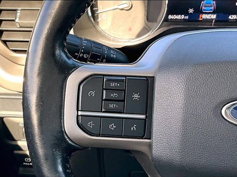 Used 2022 Ford Expedition Max XLT image 23