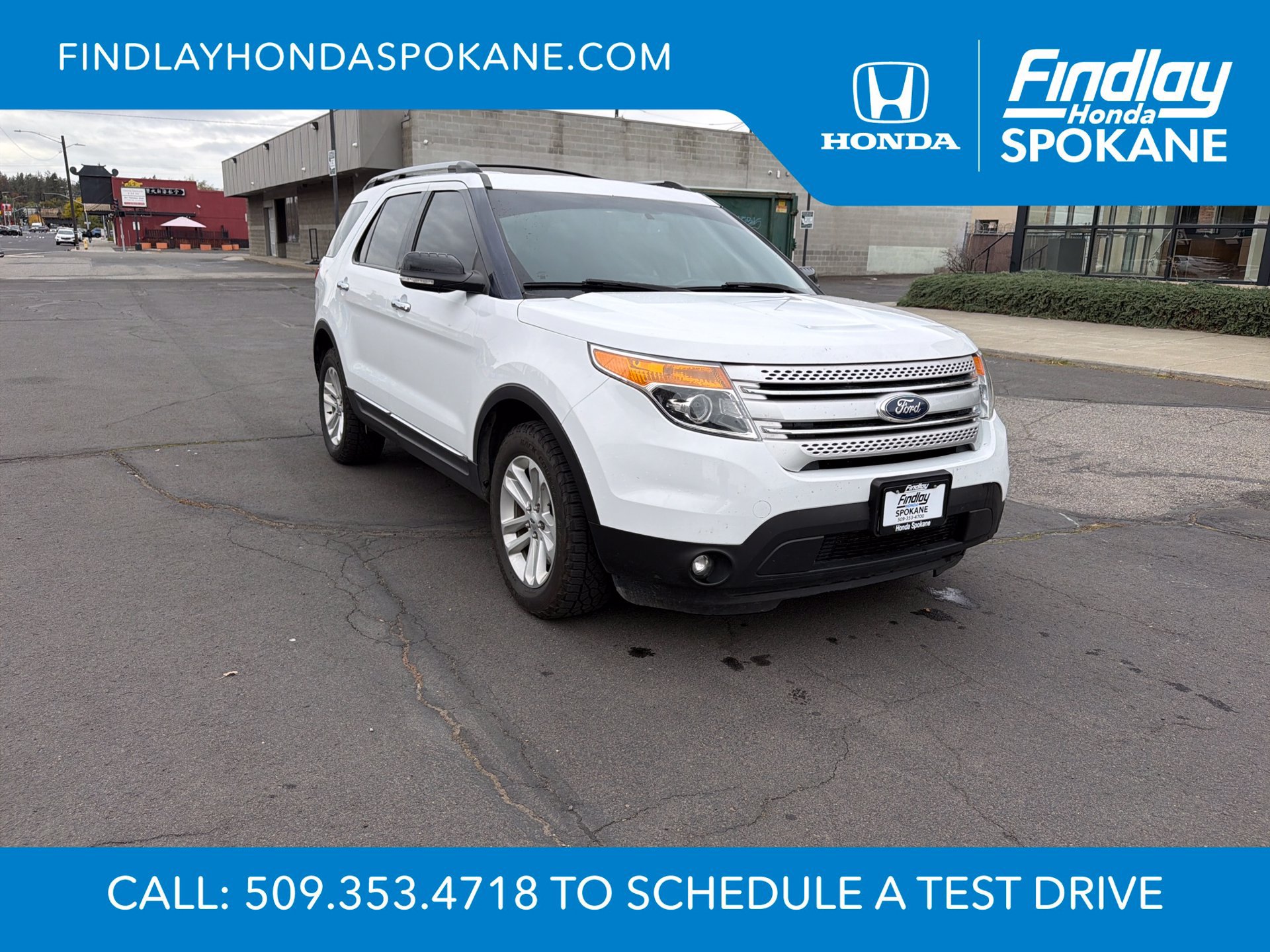 Used 2015 Ford Explorer XLT w/ Equipment Group 202B AWD/4WD image 7