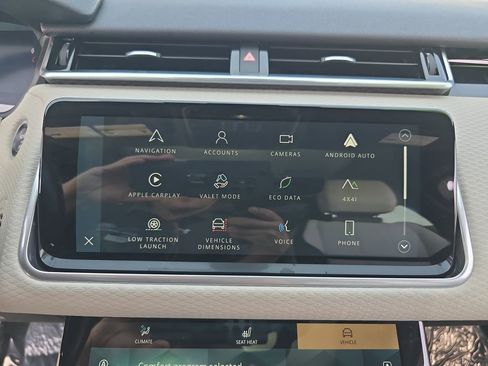 Certified 2022 Land Rover Range Rover Velar R-Dynamic S image 21