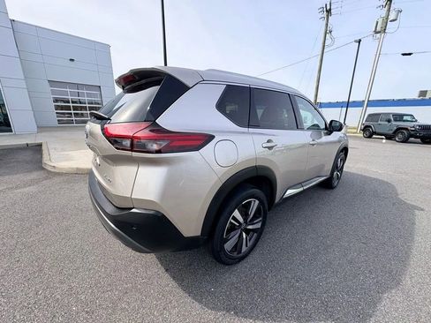 Used 2023 Nissan Rogue SL AWD/4WD image 9