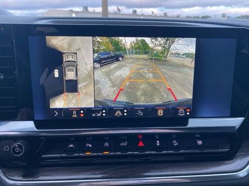 New 2026 Chevrolet Silverado 1500 LTZ w/ LTZ Premium Package AWD/4WD image 16
